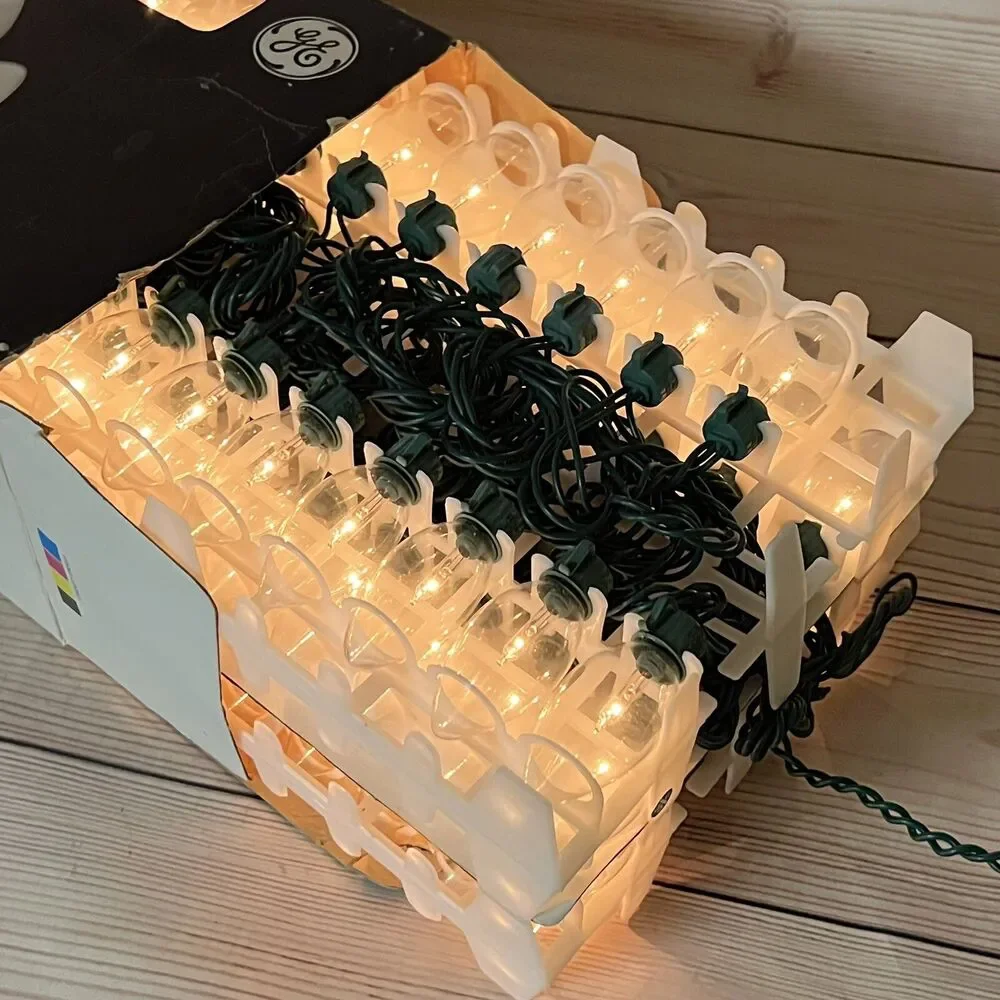 GE Merry Motion 100 Pro-Line C9 Christmas Lights Clear 16 Function 49ft Outdoor